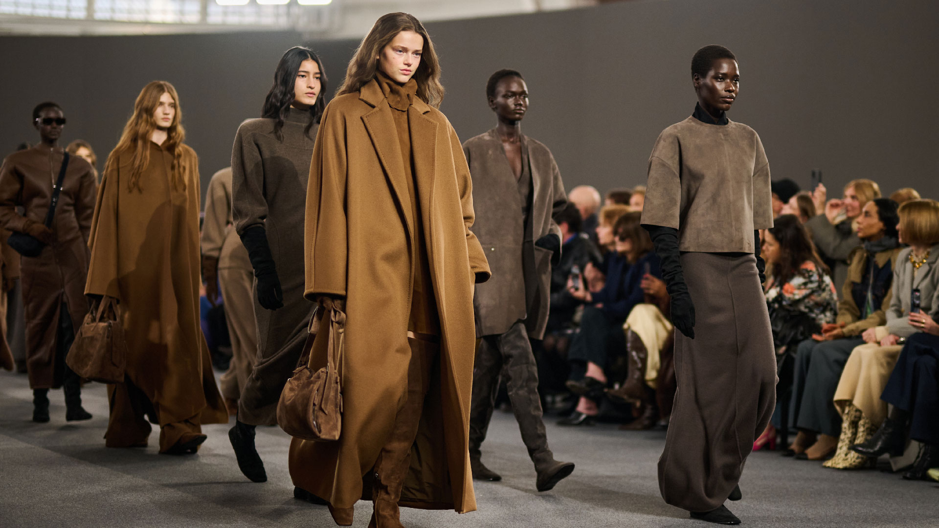 Cover Video Max Mara